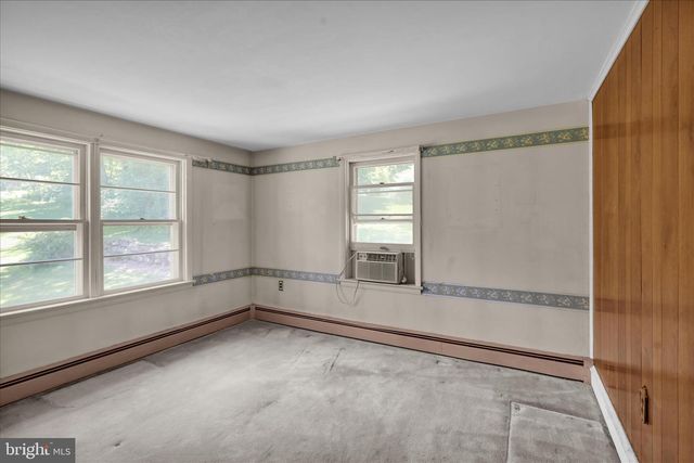 32 FURNACE RUN RD, Boyertown, PA 19512