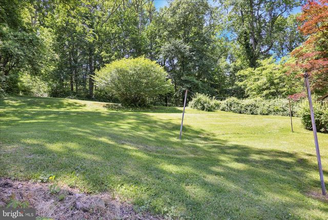 32 FURNACE RUN RD, Boyertown, PA 19512
