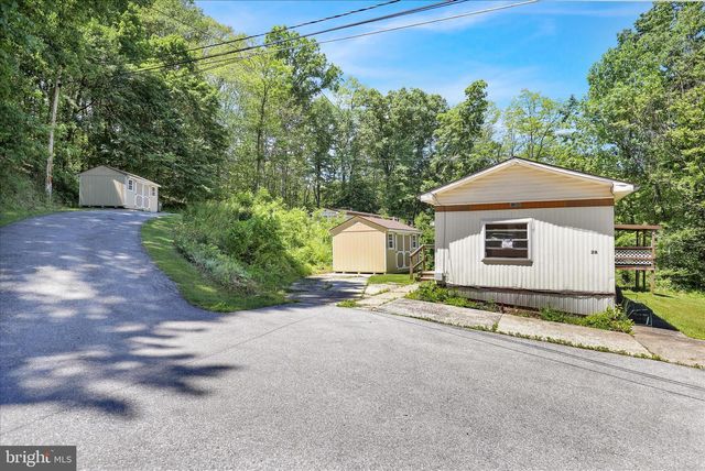 32 FURNACE RUN RD, Boyertown, PA 19512