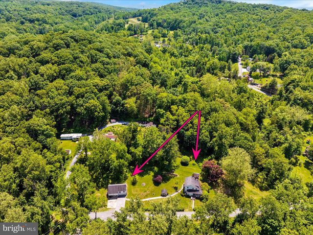 32 FURNACE RUN RD, Boyertown, PA 19512