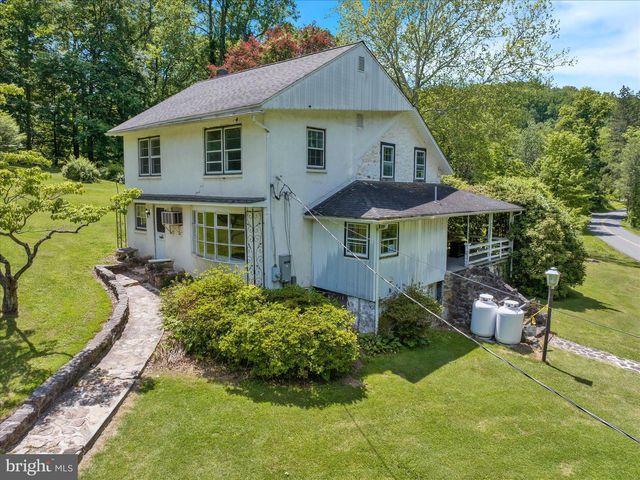 32 FURNACE RUN RD, Boyertown, PA 19512