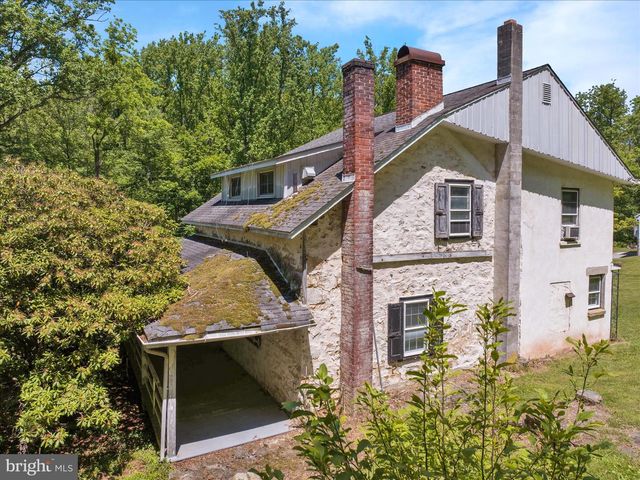 32 FURNACE RUN RD, Boyertown, PA 19512