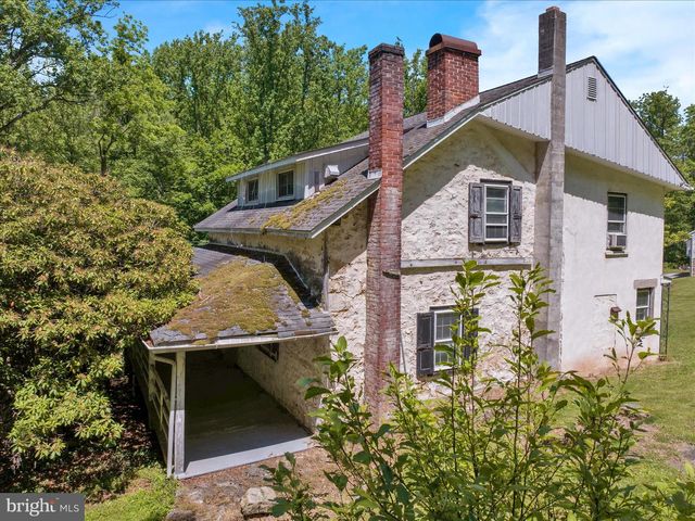 32 FURNACE RUN RD, Boyertown, PA 19512