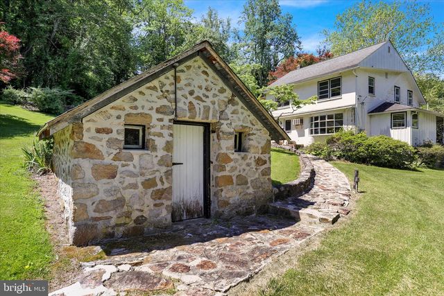 32 FURNACE RUN RD, Boyertown, PA 19512
