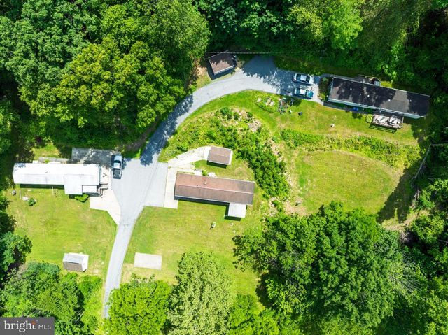 32 FURNACE RUN RD, Boyertown, PA 19512