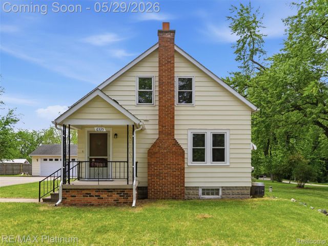 6335 Silver Lake Road, Fenton Charter Township, MI 48451