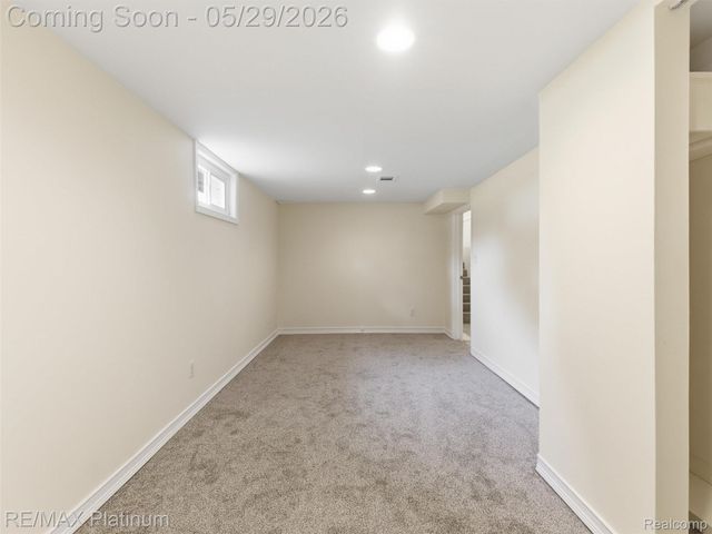 6335 Silver Lake Road, Fenton Charter Township, MI 48451
