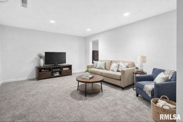 1009 HIGHLAND Court, Metamora, IL 61548