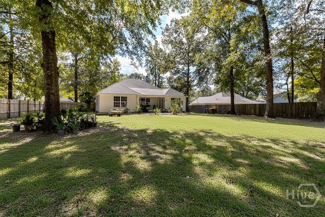 285 Creekside Circle, Ellabell, GA 31308