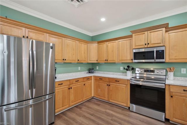 1014 Bay Breeze DR, Suffolk, VA 23435