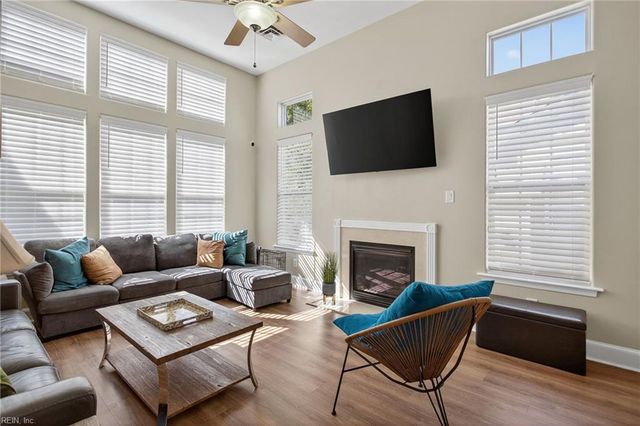 1014 Bay Breeze DR, Suffolk, VA 23435