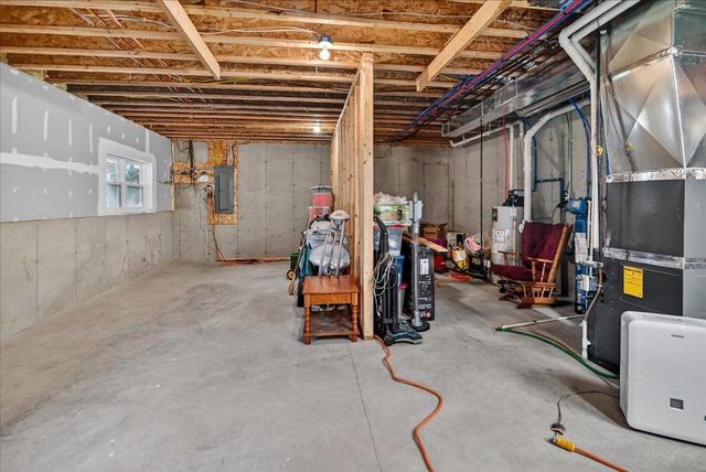 4555 Golf Drive, Windsor, WI 53598