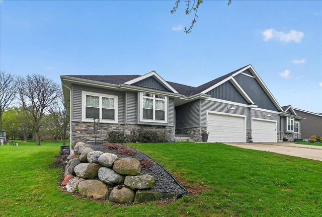 4555 Golf Drive, Windsor, WI 53598