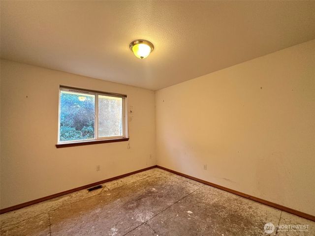 2111 Laurel St, Shelton, WA 98584