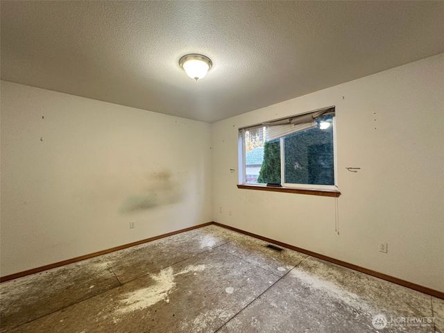 2111 Laurel St, Shelton, WA 98584