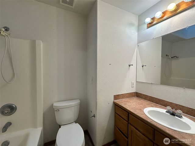 2111 Laurel St, Shelton, WA 98584