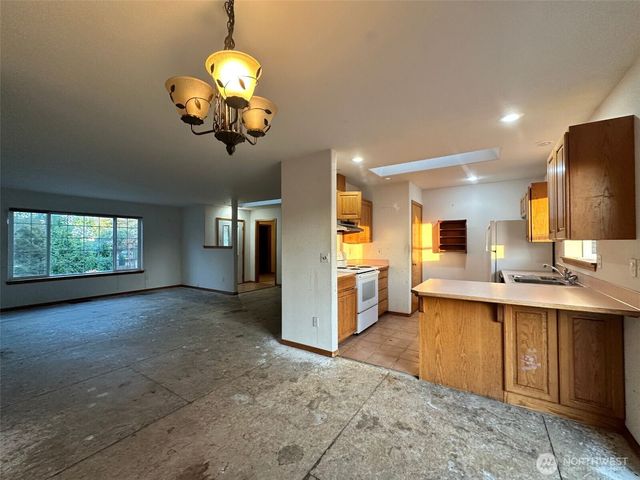 2111 Laurel St, Shelton, WA 98584