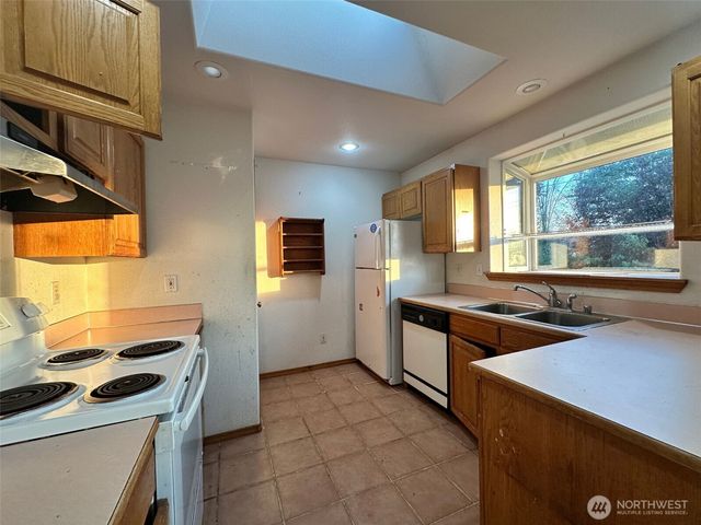 2111 Laurel St, Shelton, WA 98584