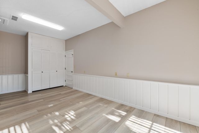 901 S Drury Lane, Wichita, KS 67207