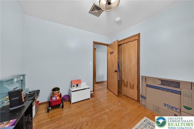 332 W Lincoln Street, Easton, PA 18042
