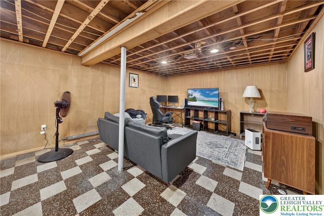332 W Lincoln Street, Easton, PA 18042