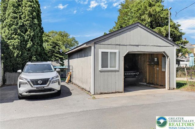 332 W Lincoln Street, Easton, PA 18042