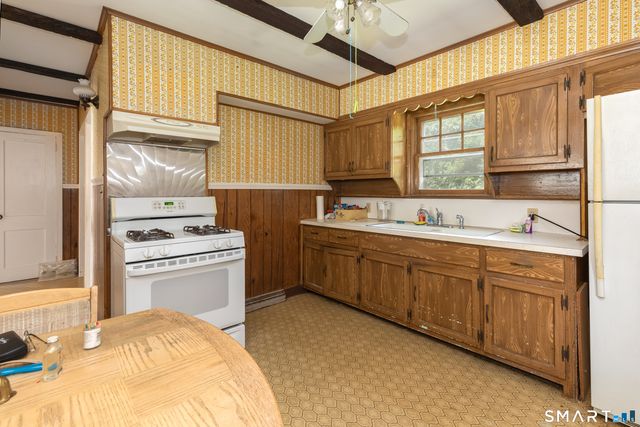 327 Anna Avenue, Waterbury, CT 06708