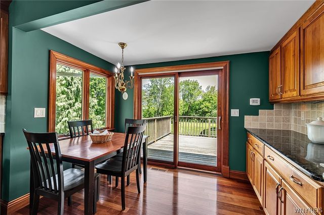 7932 Quaker Road, Orchard Park, NY 14127