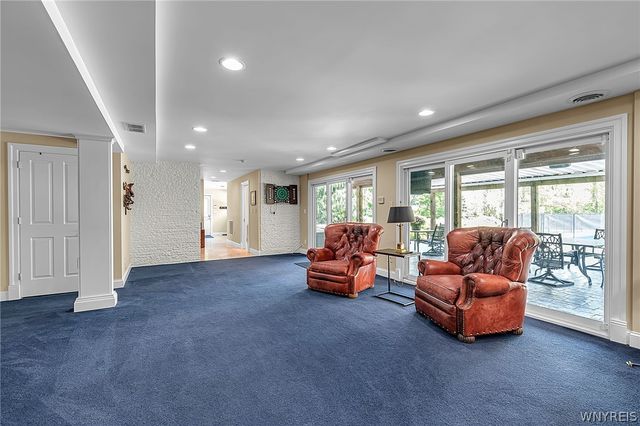 7932 Quaker Road, Orchard Park, NY 14127