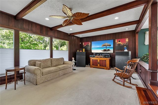 7932 Quaker Road, Orchard Park, NY 14127