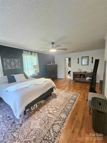 1575 Lewis Farm Road, Kings Mountain, NC 28086