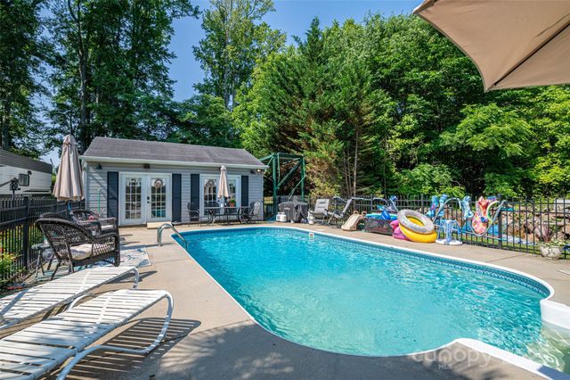 1575 Lewis Farm Road, Kings Mountain, NC 28086