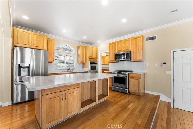 345 Lakeview, Palmdale, CA 93551
