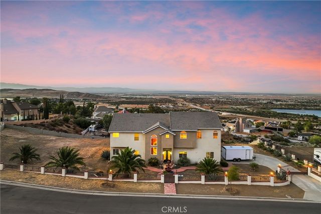 345 Lakeview, Palmdale, CA 93551
