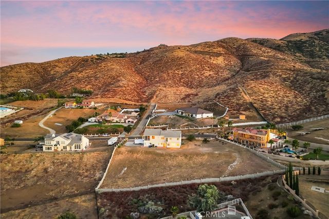 345 Lakeview, Palmdale, CA 93551