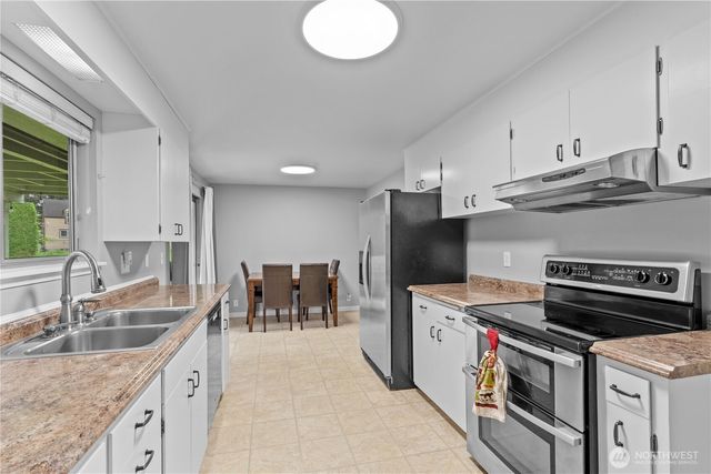 5029 79th Avenue Ct E, Fife, WA 98424