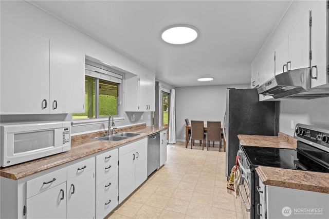 5029 79th Avenue Ct E, Fife, WA 98424