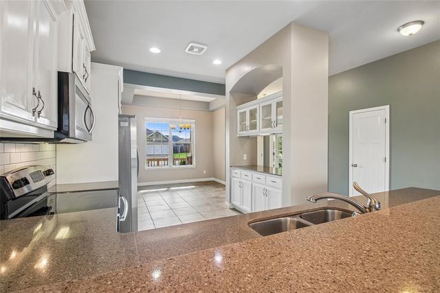 18305 Bodegon Road, Edmond, OK 73012