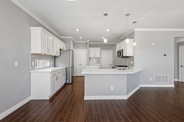 6722 Tabor Drive, Arlington, TX 76002