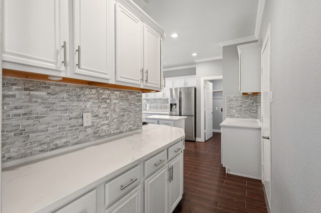 6722 Tabor Drive, Arlington, TX 76002