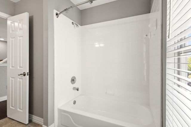 6722 Tabor Drive, Arlington, TX 76002