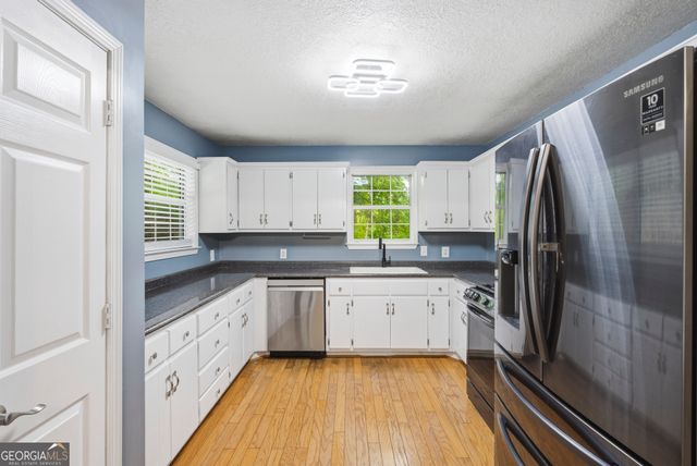 5995 Cascade Palmetto Highway, Fairburn, GA 30213
