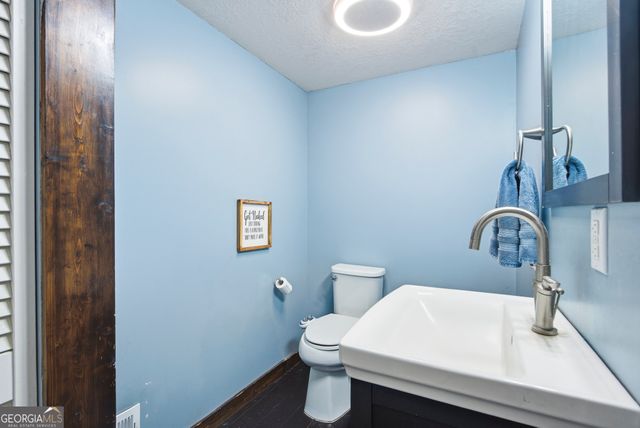 5995 Cascade Palmetto Highway, Fairburn, GA 30213