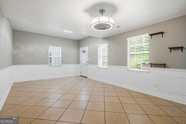 5995 Cascade Palmetto Highway, Fairburn, GA 30213