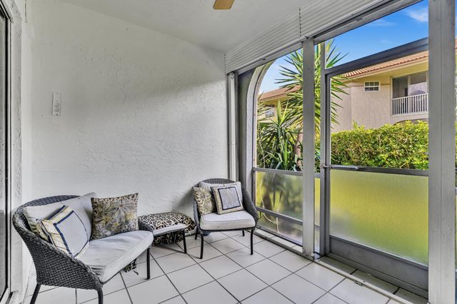 6663 Via Regina, Boca Raton, FL 33433