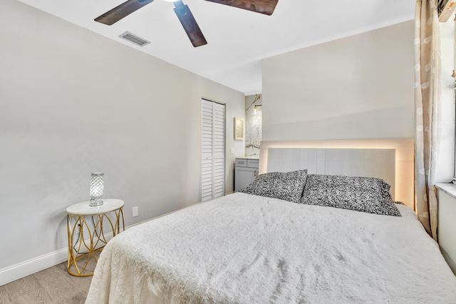 6663 Via Regina, Boca Raton, FL 33433