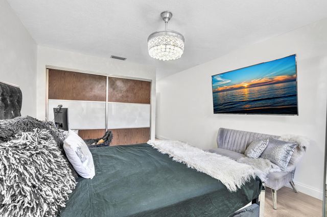 6663 Via Regina, Boca Raton, FL 33433