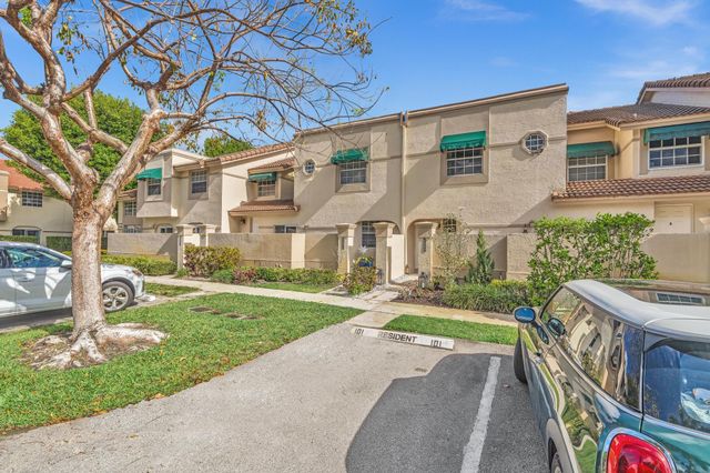 6663 Via Regina, Boca Raton, FL 33433