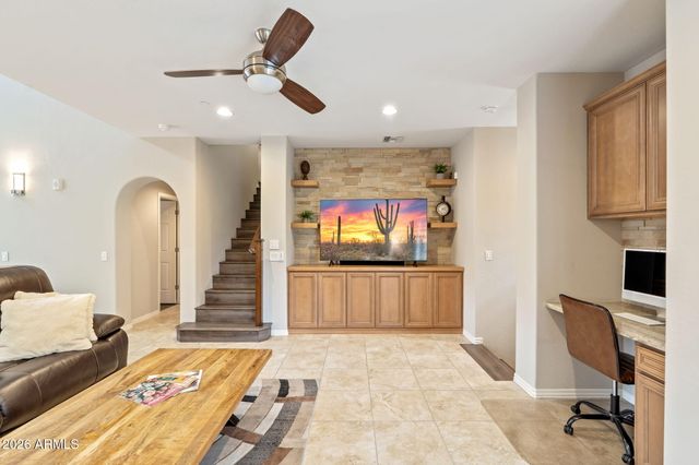 3935 E ROUGH RIDER Road 1332, Phoenix, AZ 85050