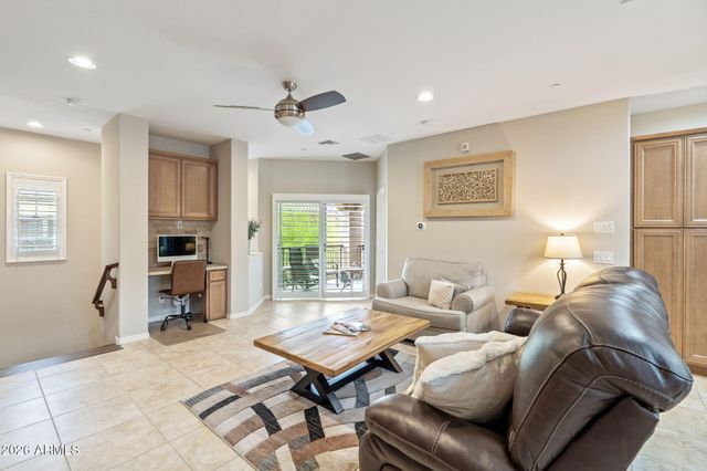 3935 E ROUGH RIDER Road 1332, Phoenix, AZ 85050